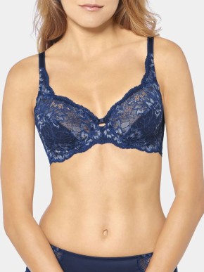PODPRSENKA TRIUMPH AMOURETTE CHARM W