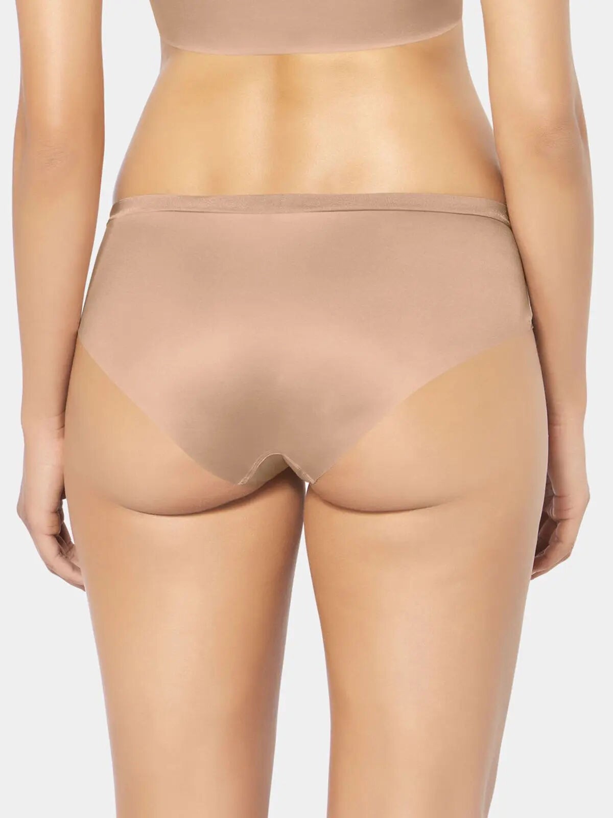 FIGI TRIUMPH BODY MAKE-UP SOFT TOUCH HIPSTER
