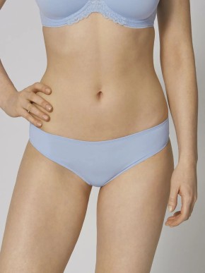 FIGI TRIUMPH LOVELY MICRO BRAZILIAN STRINGI