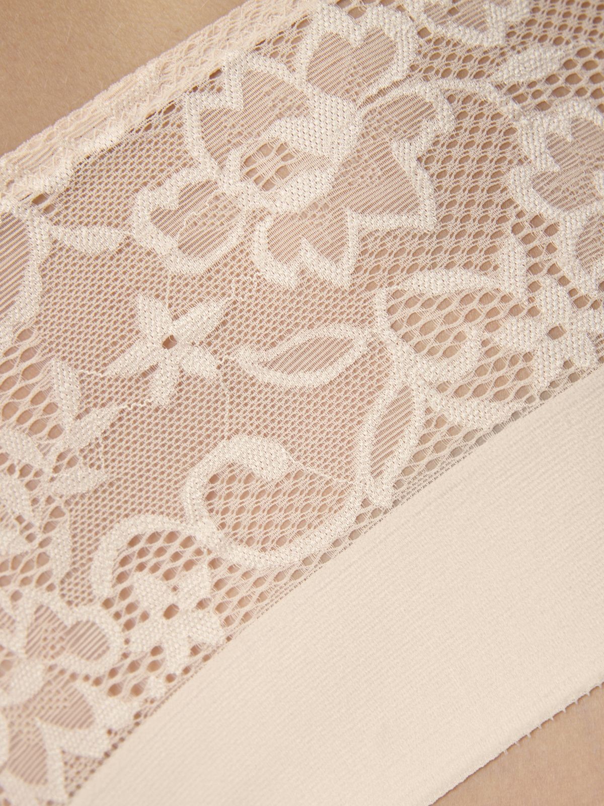 FIGI TRIUMPH VIVID SPOTLIGHT MAXI