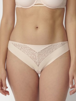 FIGI TRIUMPH VIVID SPOTLIGHT BRAZILIAN