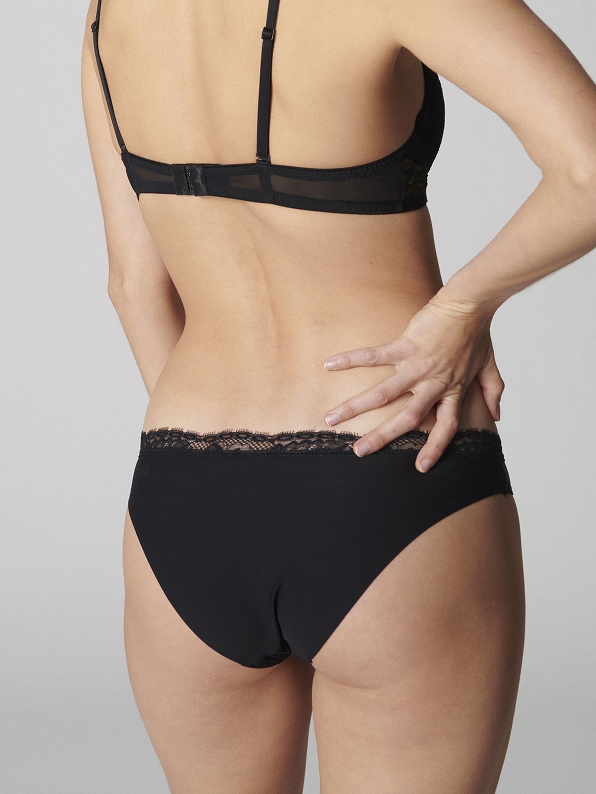 FIGI SIMONE PERELE EXOTICA 1B3726