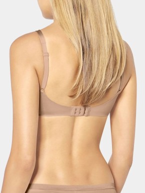 PODPRSENKA TRIUMPH BODY MAKE-UP SOFT TOUCH WP EX