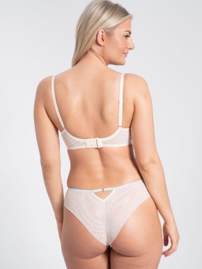 KALHOTKY SAMANTA LAURA M300