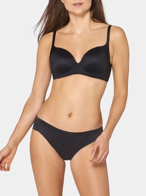FIGI TRIUMPH BODY MAKE-UP SOFT TOUCH TAI